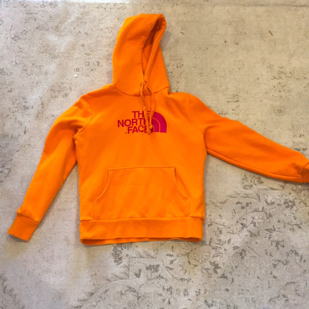 Women's North Face Sweatshirt
